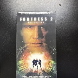 Fortress 2 Re-Entry VHS New Sealed Blockbuster Sticker